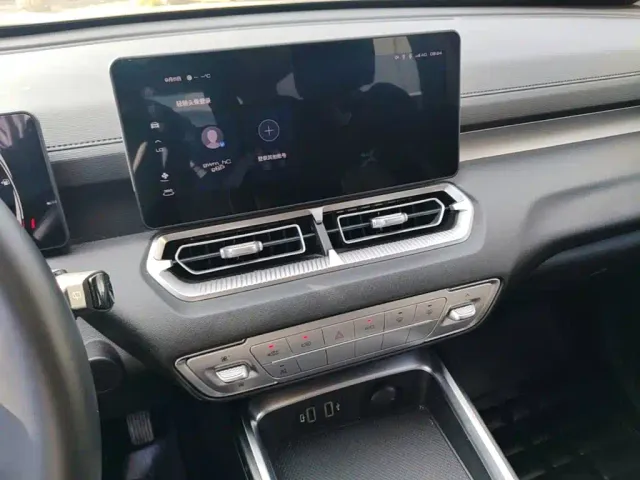 Haval Haval H5 2023 2.0T Automatic 2WD Leading Edition Petrol — Фото автомобиля 8