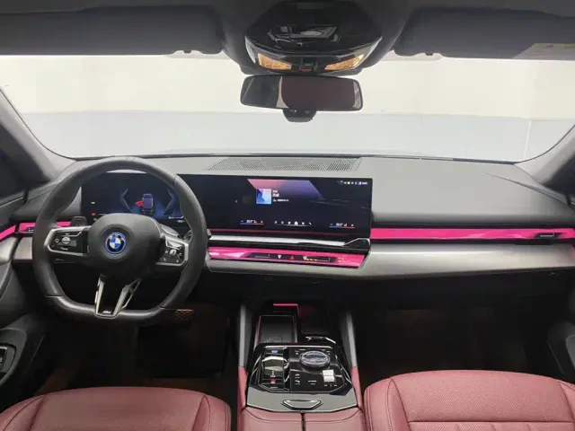 BMW i5 — Фото автомобиля 13