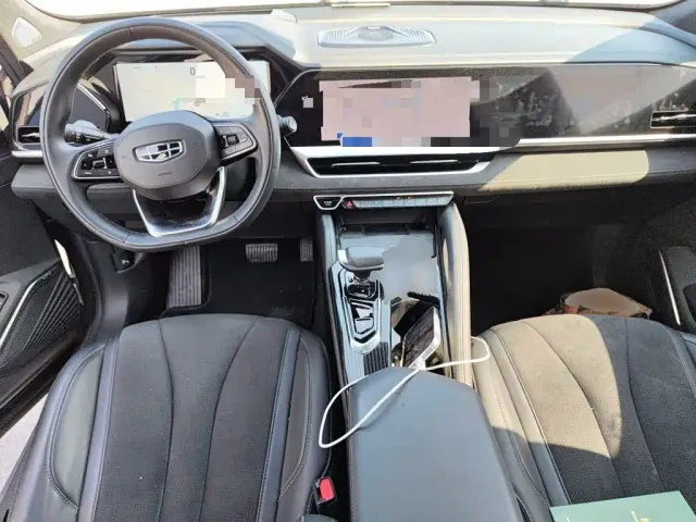 Geely Xingyue L — Фото автомобиля 5