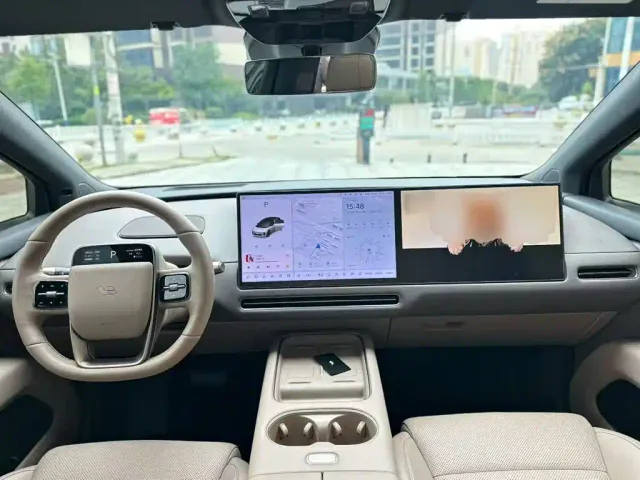 Li Auto i6 — Фото автомобиля 9