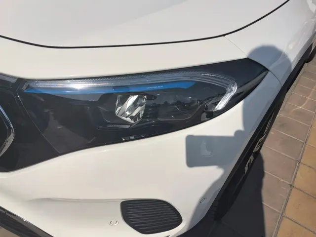 Mercedes-Benz EQA — Фото автомобиля 2