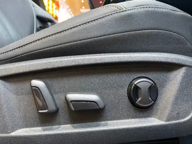 Volkswagen Passat — Фото автомобиля 15