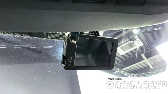 Kia Niro — Фото автомобиля 27