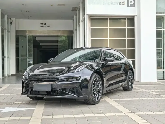 Фотография автомобиля — Zeekr 001