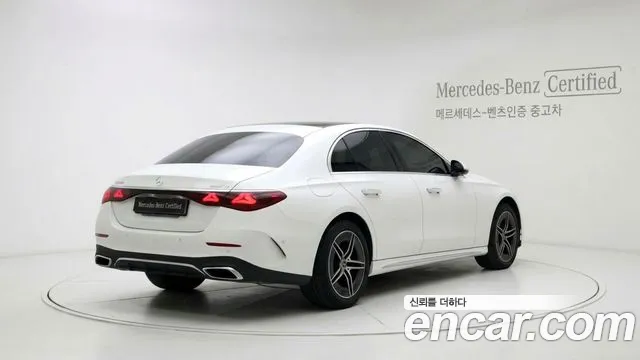 Mercedes-Benz E-Class — Фото автомобиля 2