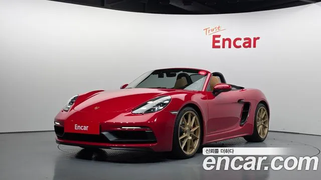 Фотография автомобиля — Porsche 718