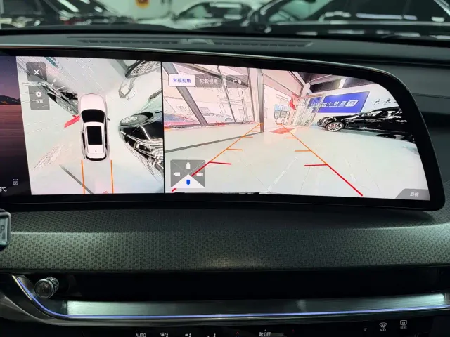 Cadillac XT5 — Фото автомобиля 20