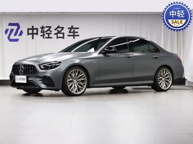 Фотография автомобиля — Mercedes-Benz E-Class AMG