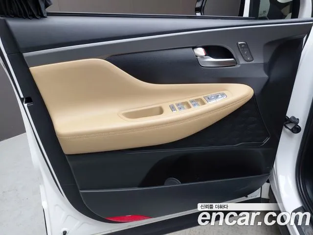 Hyundai Santafe — Фото автомобиля 21