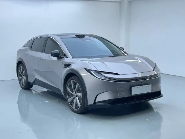Фотография автомобиля — Toyota bZ5