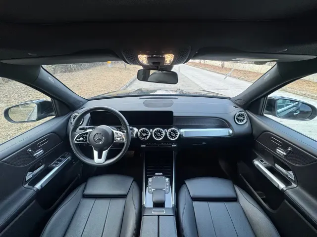 Mercedes-Benz EQB — Фото автомобиля 11