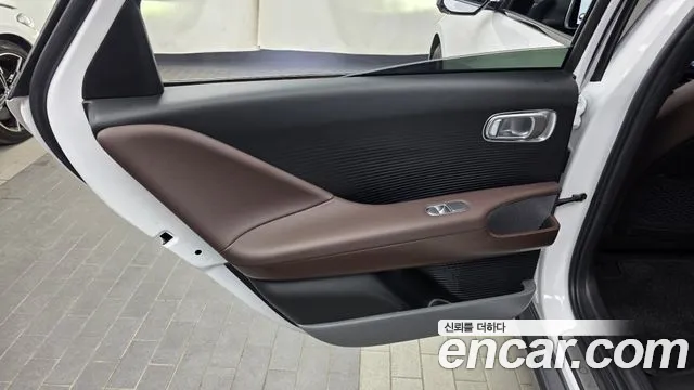Hyundai Ioniq6 Long Range AWD — Фото автомобиля 23
