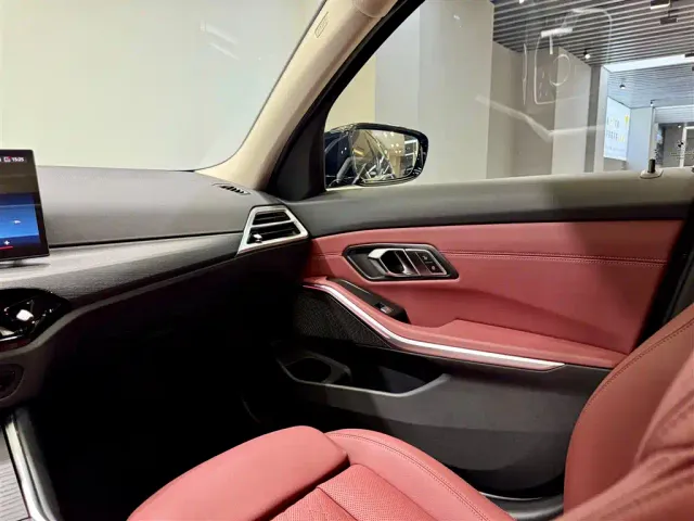 BMW 3 Series — Фото автомобиля 19