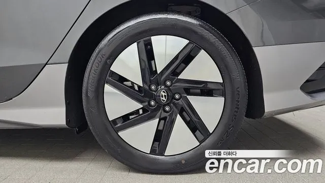 Hyundai Ioniq6 — Фото автомобиля 20