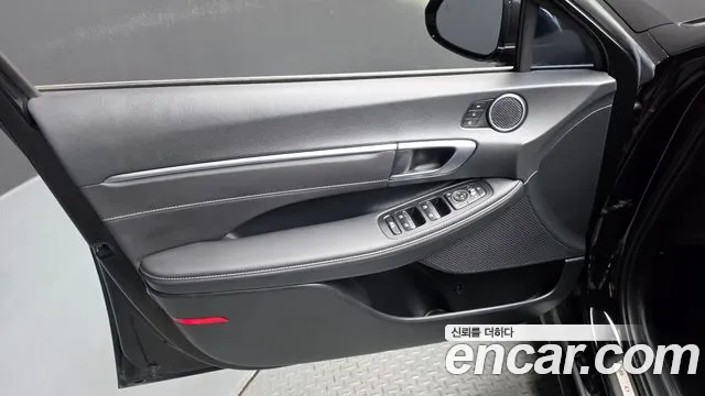 Hyundai Sonata — Фото автомобиля 13