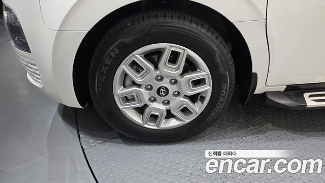 Hyundai Staria Staria — Фото автомобиля 2