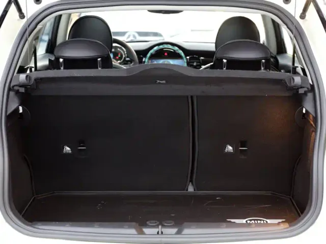 MINI Hatch — Фото автомобиля 23