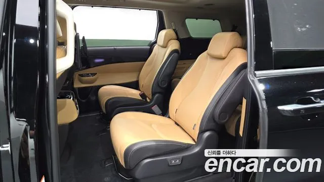 Kia Carnival 4th Gen — Фото автомобиля 18