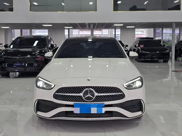 Mercedes-Benz C-Class — Фото автомобиля 2