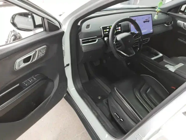 Nezha Auto Nezha X 2023 500 — Фото автомобиля 11