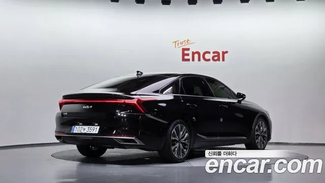Kia K8 — Фото автомобиля 2