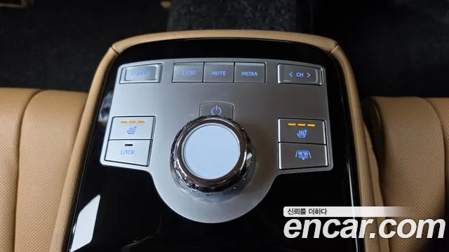 Genesis G80 RG3 — Фото автомобиля 16