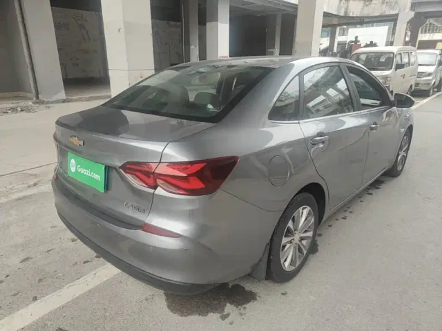 Chevrolet Monza — Фото автомобиля 6
