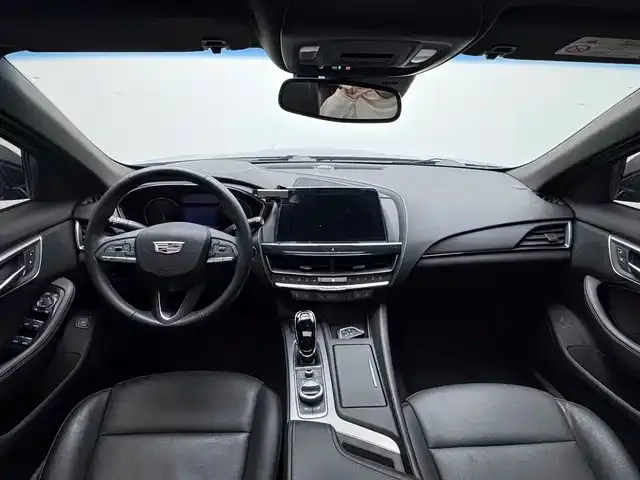 Cadillac CT5 — Фото автомобиля 3