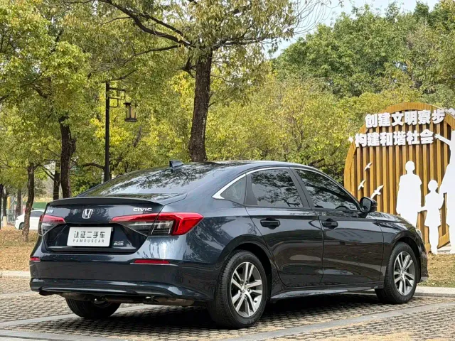 Honda Civic — Фото автомобиля 7