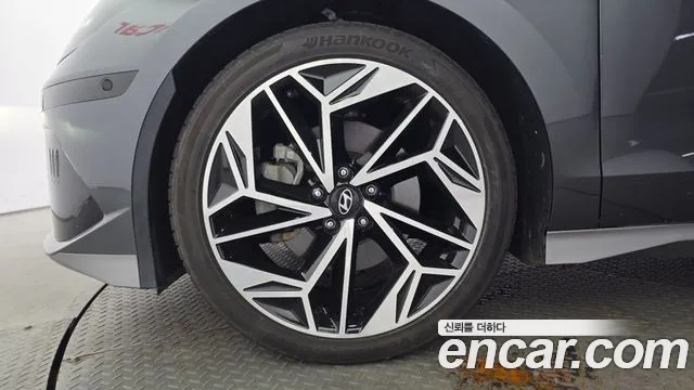 Hyundai Ioniq6 — Фото автомобиля 5
