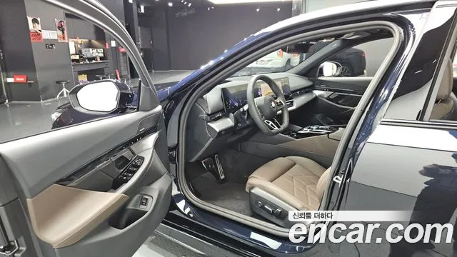BMW 5-Series 5 серия (G60) 523d xDrive M Sport — Фото автомобиля 9