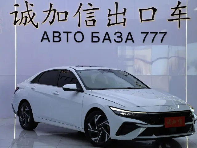 Hyundai Elantra — Фото автомобиля 3