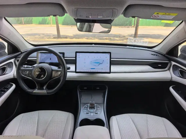 BYD Seal 05 DM-i — Фото автомобиля 10