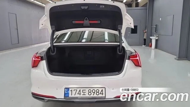 Kia K8 K8 Hybrid — Фото автомобиля 17