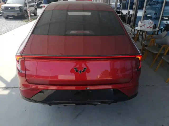 Wuling Starlight — Фото автомобиля 5