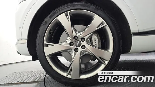 Genesis GV80 — Фото автомобиля 5