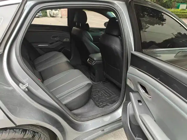 BYD Qin L — Фото автомобиля 18