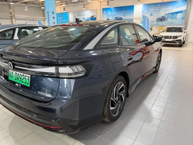 Volkswagen ID.7 Vizzion — Фото автомобиля 9