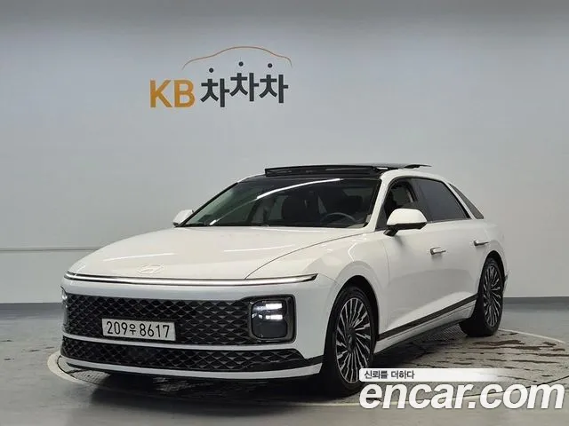 Hyundai Grandeur GN7 — Фото автомобиля 2