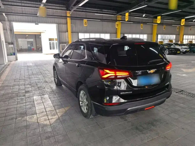 Chevrolet Equinox — Фото автомобиля 4
