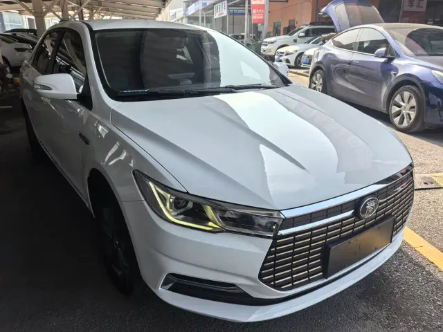 BYD Qin — Фото автомобиля 3