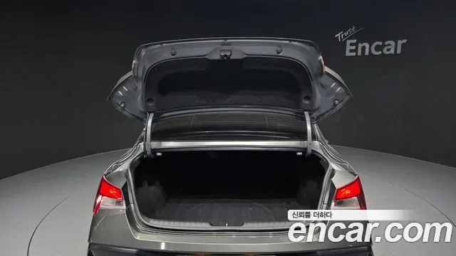 Hyundai Avante CN7 — Фото автомобиля 26