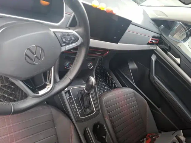 Volkswagen Lavida — Фото автомобиля 13