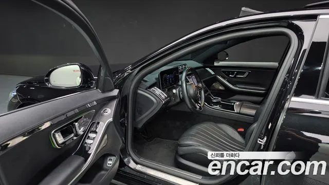 Mercedes-Benz S-Class — Фото автомобиля 11