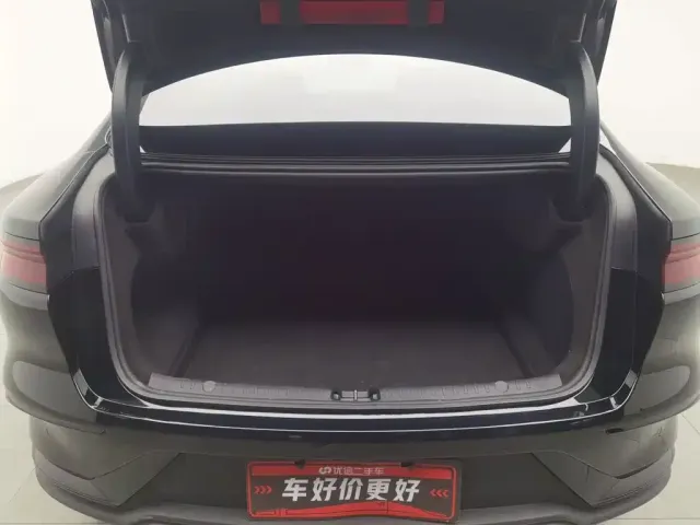 BYD Han — Фото автомобиля 16