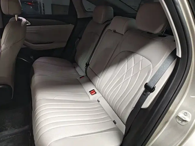 Geely Galaxy Stellar 6 — Фото автомобиля 16