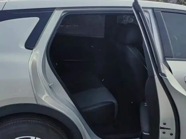 Changan Qiyuan Q05 — Фото автомобиля 10