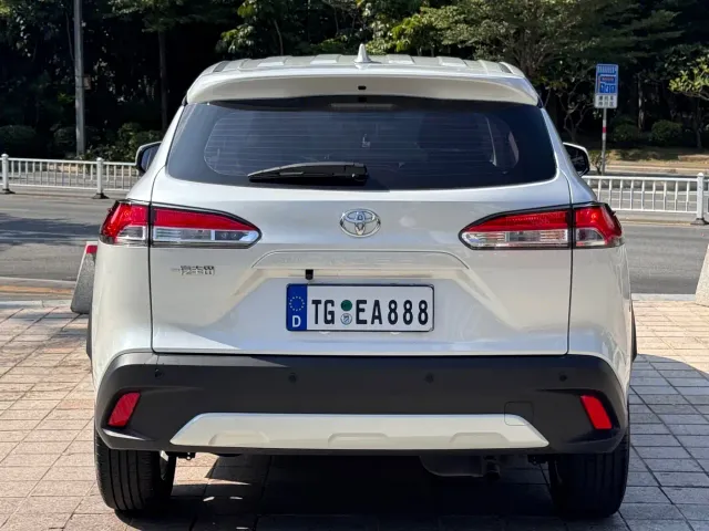 Toyota Corolla Cross — Фото автомобиля 5