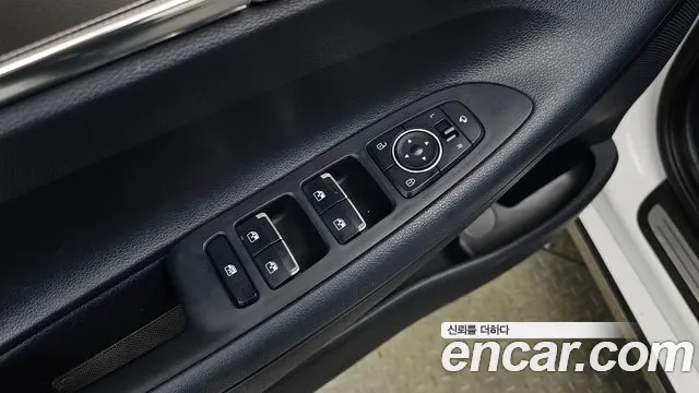 Hyundai Grandeur New — Фото автомобиля 30