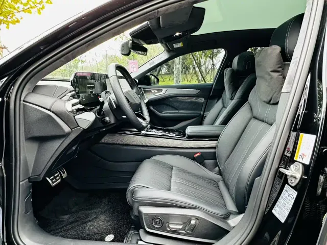 Audi A6L — Фото автомобиля 7
